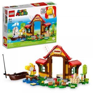 LEGO Super Mario Picnic at Mario's House Expansion Set 71422.